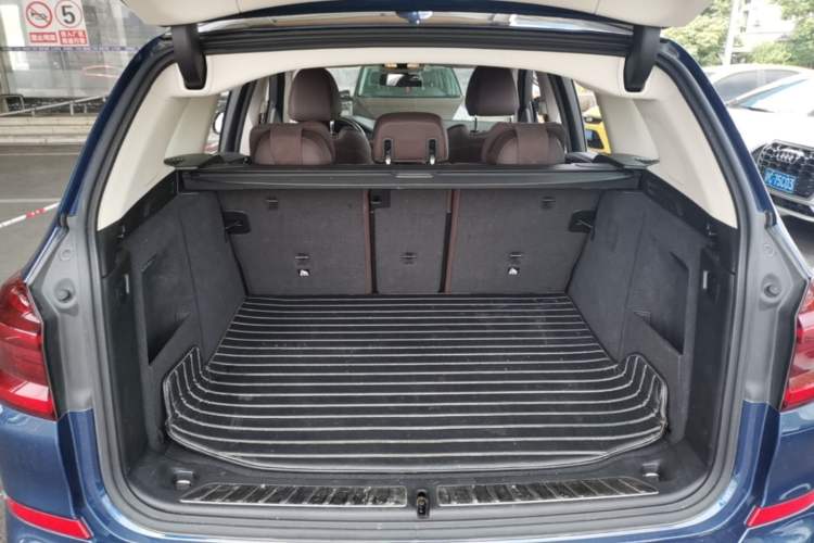 Used BMW X3 2021 xDrive28i M Sport Package Trunk