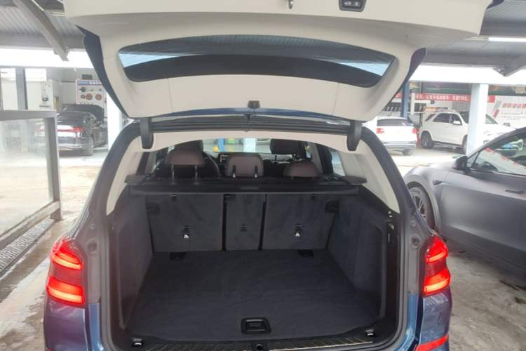 Used BMW X3 2021 xDrive30i Luxury Model with M Sport Package Trunk