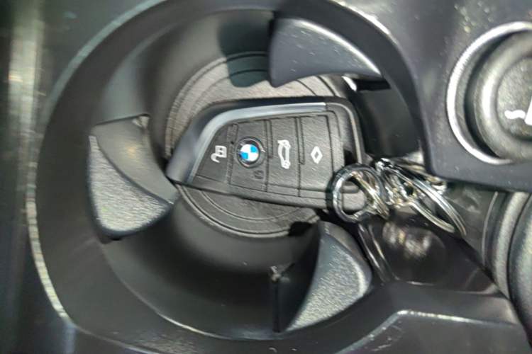 Used BMW X3 2021 xDrive28i Luxury Package Vehicle Key