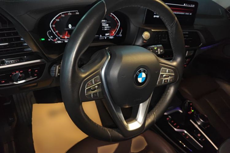 Used BMW X3 2021 xDrive28i Luxury Package Steering Wheel