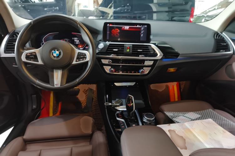 Used BMW X3 2021 xDrive25i M Sport Package Center Console