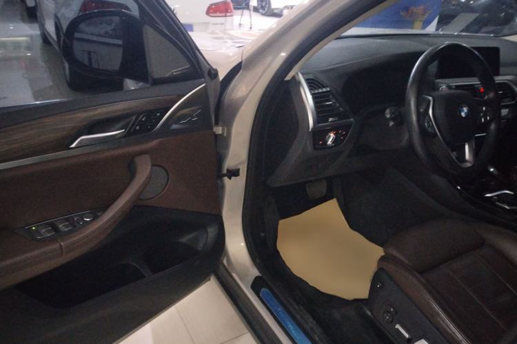 Used BMW X3 2021 xDrive28i Luxury Package Driver Seat