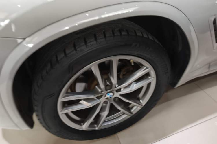 Used BMW X3 2021 xDrive25i M Sport Package Exterior 4