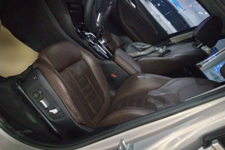 Used BMW X3 2021 xDrive28i Luxury Package Left Front Seat