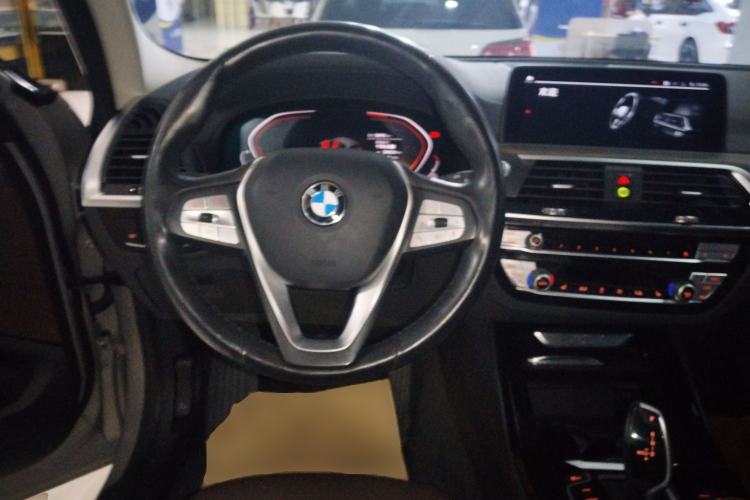 Used BMW X3 2021 xDrive28i Luxury Package Steering Wheel