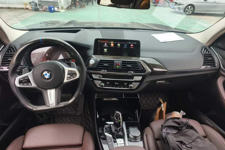 Used BMW X3 2021 xDrive30i Luxury Model with M Sport Package Center Console