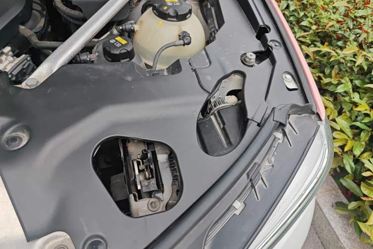 Used BMW X3 2021 xDrive25i M Sport Package Engine Bay Left