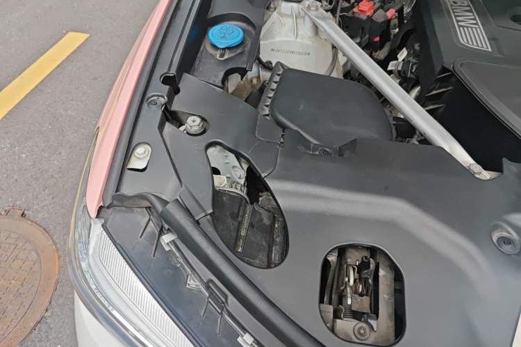 Used BMW X3 2021 xDrive25i M Sport Package Engine Bay Right