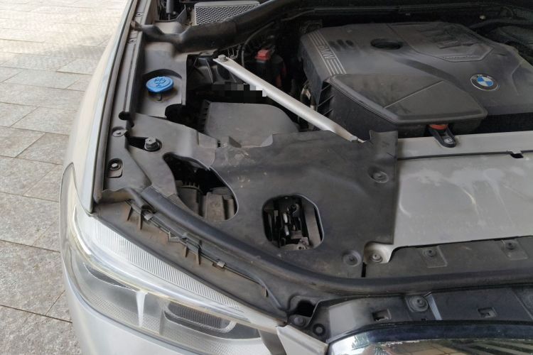 Used BMW X3 2021 xDrive25i Luxury Package Engine Bay Right