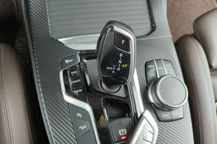 Used BMW X3 2021 xDrive25i Luxury Package Gear Lever