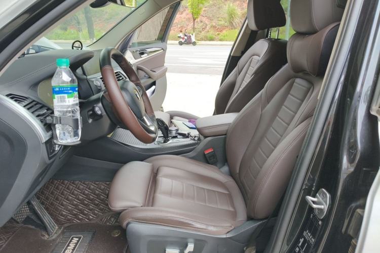 Used BMW X3 2021 xDrive25i Luxury Package Left Front Seat