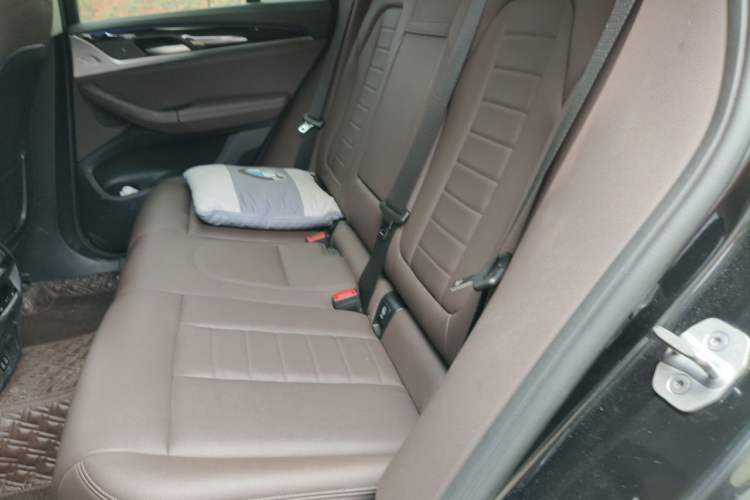 Used BMW X3 2021 xDrive25i Luxury Package Left Rear Seat