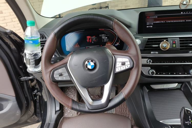 Used BMW X3 2021 xDrive25i Luxury Package Steering Wheel