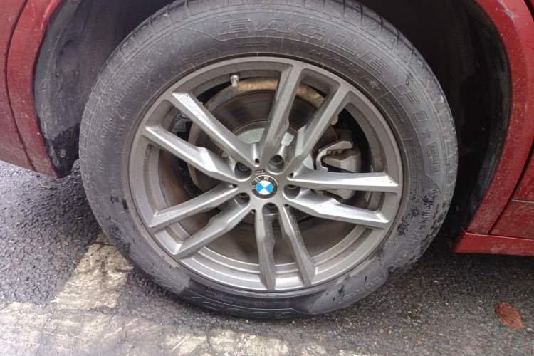 Used BMW X3 2021 xDrive28i M Sport Package Right Front Wheel Hub