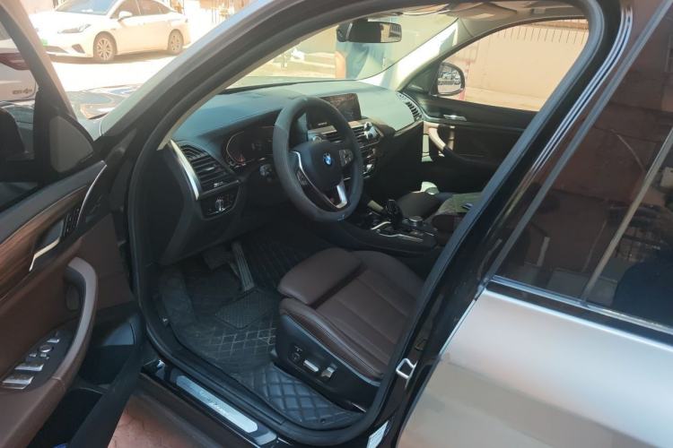Used BMW X3 2021 xDrive28i Luxury Package Driver Seat
