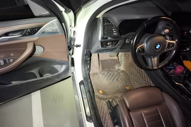 Used BMW X3 2021 Facelift xDrive28i M Sport Package Interior 3