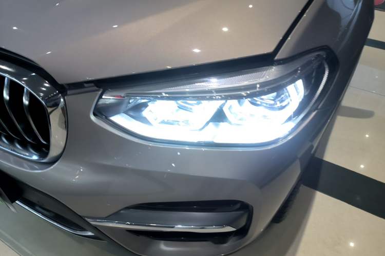 Used BMW X3 2021 xDrive28i Luxury Package Left Front Headlight