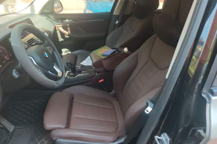 Used BMW X3 2021 xDrive28i Luxury Package Left Front Seat