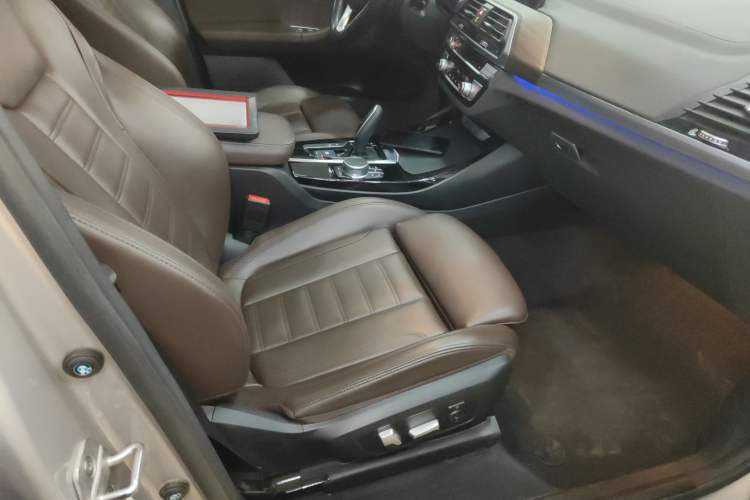 Used BMW X3 2021 xDrive28i Luxury Package Right Front Seat