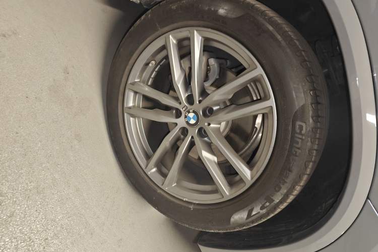 Used BMW X3 2021 Facelift xDrive28i M Sport Package Right Front Wheel Hub