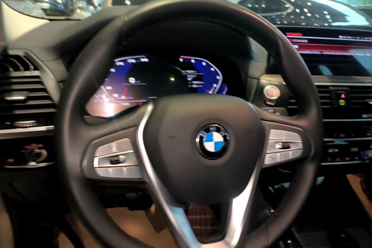 Used BMW X3 2021 xDrive28i Luxury Package Steering Wheel
