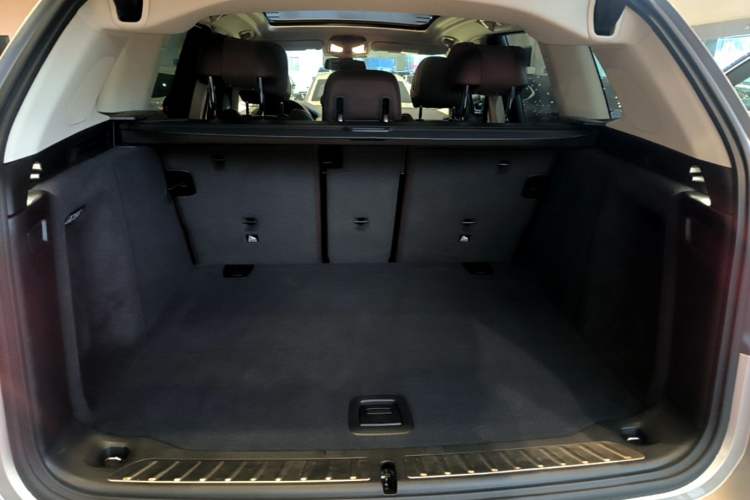 Used BMW X3 2021 xDrive28i Luxury Package Trunk