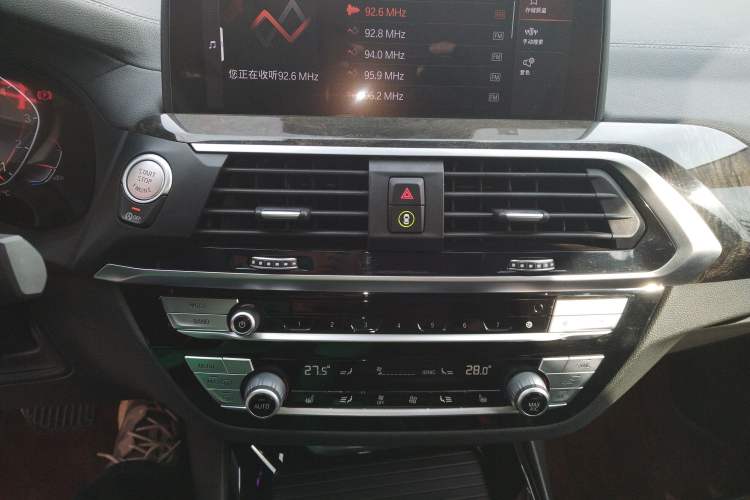 Used BMW X3 2021 xDrive30i Luxury Model with M Sport Package Audio And AC Panel