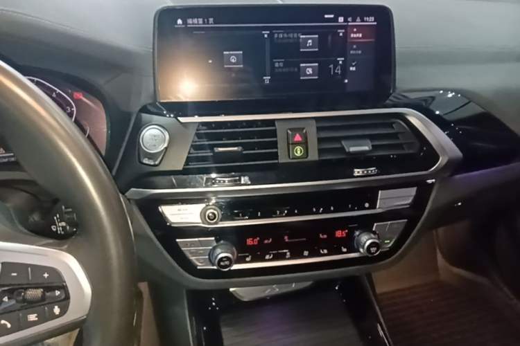 Used BMW X3 2021 xDrive25i M Sport Package Audio And AC Panel