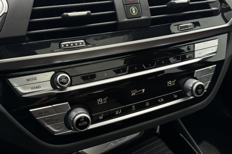 Used BMW X3 2021 xDrive28i M Sport Package Audio And AC Panel