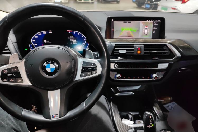 Used BMW X3 2021 xDrive30i Luxury Model with M Sport Package Center Console