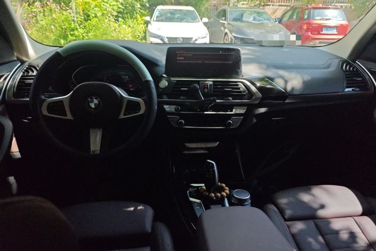 Used BMW X3 2021 xDrive25i M Sport Package Center Console