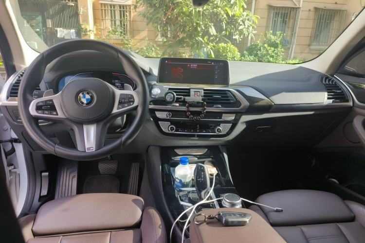 Used BMW X3 2021 xDrive30i Luxury Model with M Sport Package Center Console