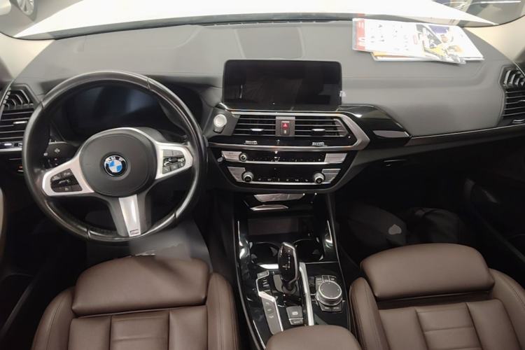 Used BMW X3 2021 xDrive25i M Sport Package Center Console