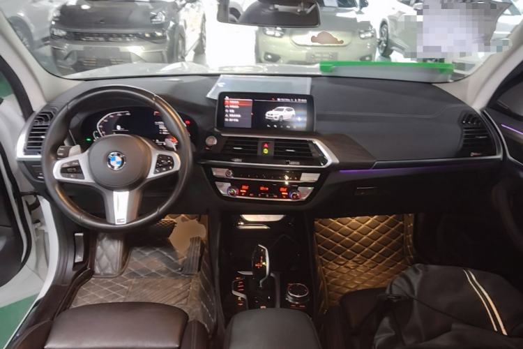 Used BMW X3 2021 xDrive28i M Sport Package Center Console