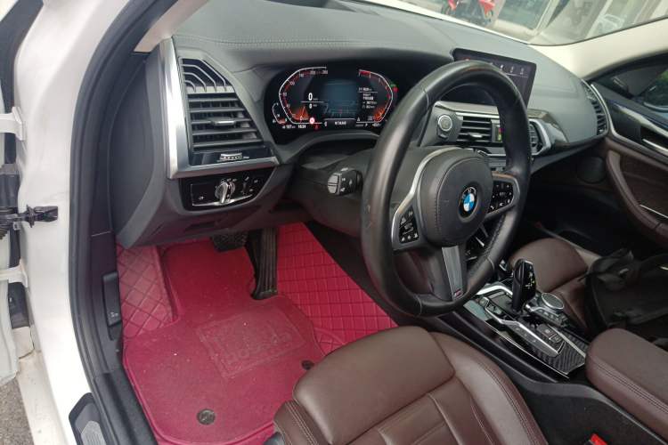 Used BMW X3 2021 xDrive30i Luxury Model with M Sport Package Center Console