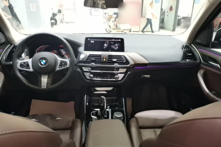 Used BMW X3 2021 xDrive28i M Sport Package Center Console
