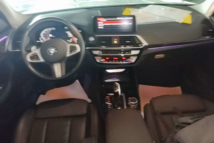 Used BMW X3 2021 xDrive28i M Sport Package Center Console