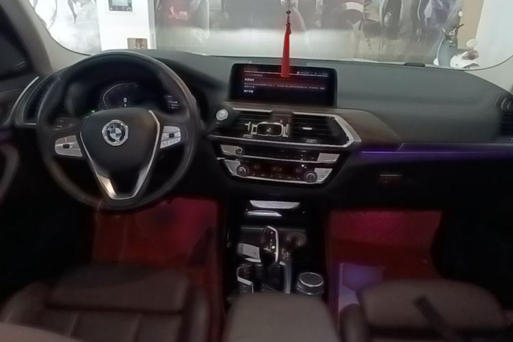 Used BMW X3 2021 xDrive28i Luxury Package Center Console