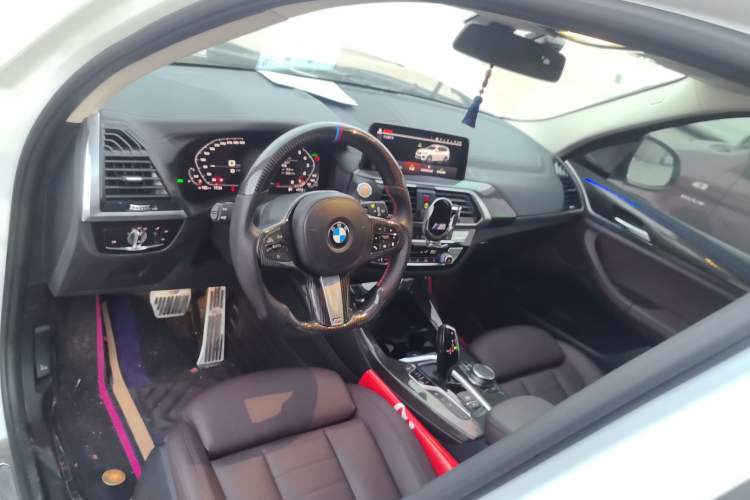 Used BMW X3 2021 xDrive25i M Sport Package Center Console