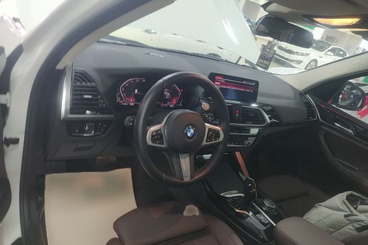 Used BMW X3 2021 xDrive25i M Sport Package Center Console