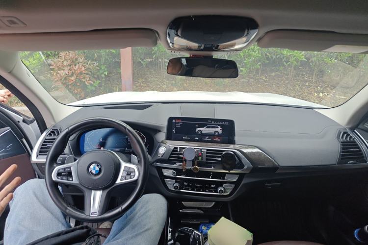 Used BMW X3 2021 xDrive30i Luxury Model with M Sport Package Center Console