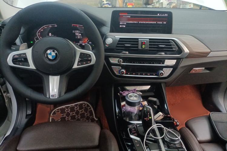 Used BMW X3 2021 xDrive28i M Sport Package Center Console