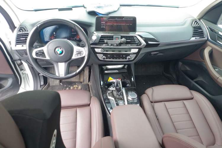 Used BMW X3 2021 xDrive25i M Sport Package Center Console