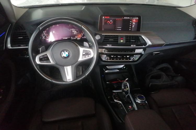 Used BMW X3 2021 xDrive28i M Sport Package Center Console