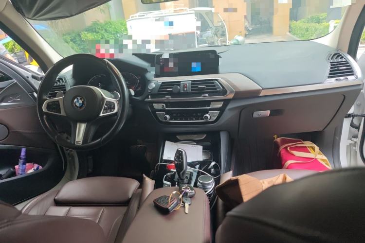 Used BMW X3 2021 xDrive28i M Sport Package Center Console