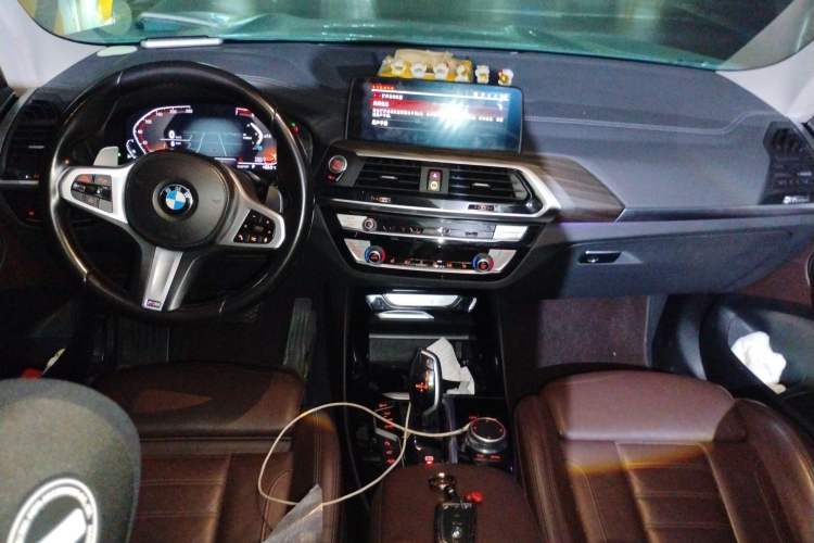 Used BMW X3 2021 xDrive28i M Sport Package Center Console