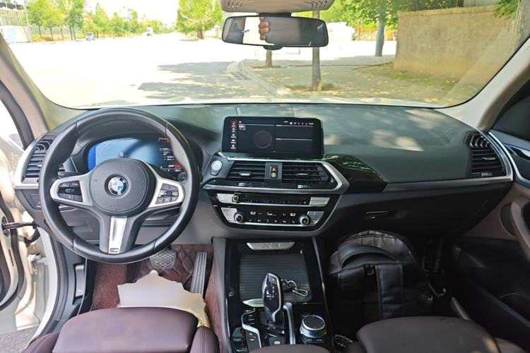 Used BMW X3 2021 Restyled xDrive25i M Sport Package Center Console