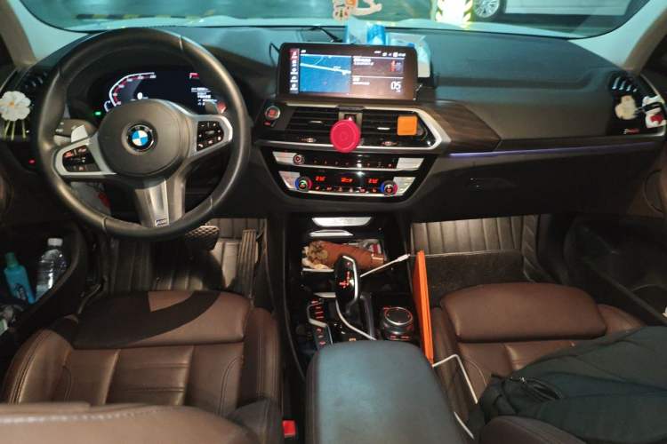 Used BMW X3 2021 xDrive28i M Sport Package Center Console