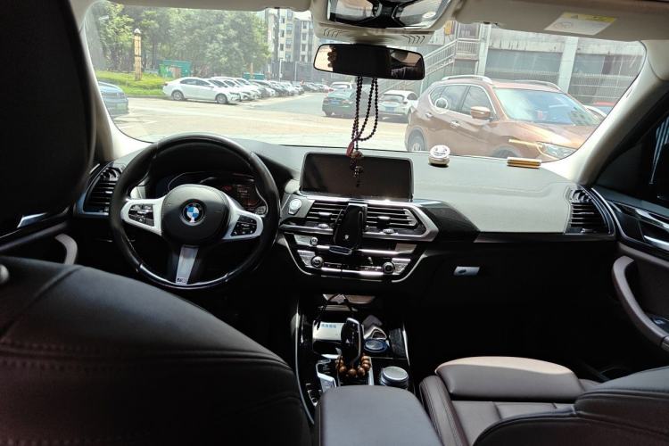 Used BMW X3 2021 xDrive25i M Sport Package Center Console