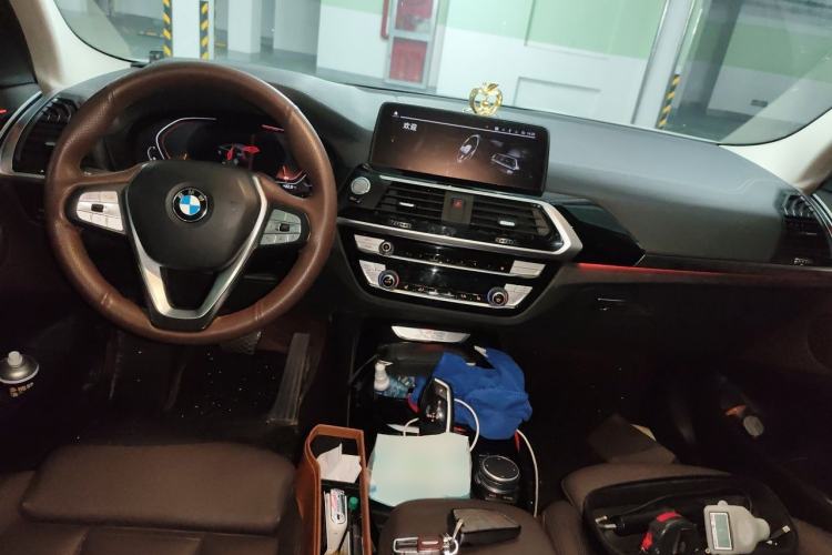 Used BMW X3 2021 xDrive25i Luxury Package Center Console